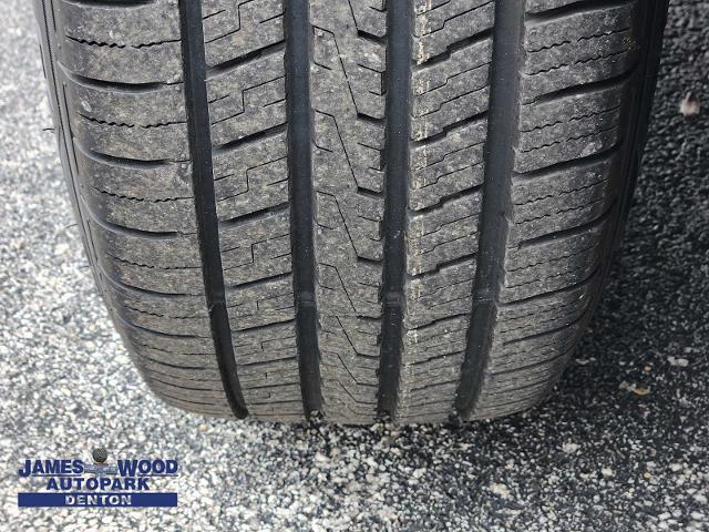 2021 Toyota Highlander Vehicle Photo in DENTON, TX 76210-9321