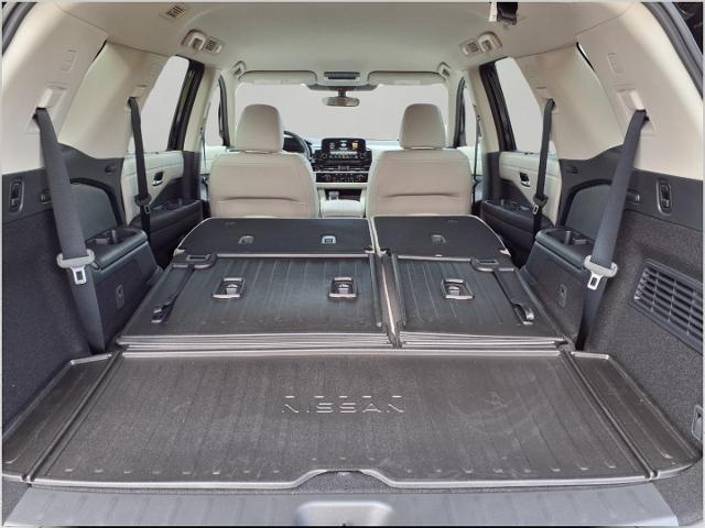 2025 Nissan Pathfinder Vehicle Photo in Oshkosh, WI 54904