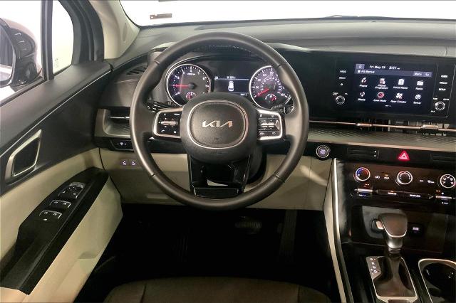 2024 Kia Carnival Vehicle Photo in Lees Summit, MO 64086