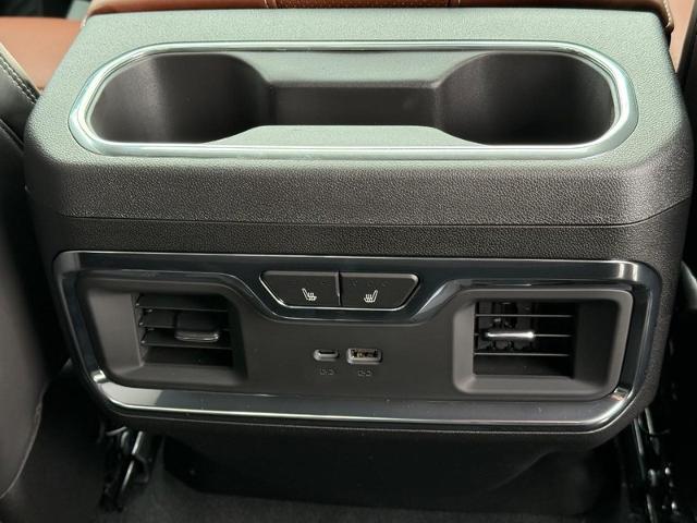 2025 GMC Sierra 1500 Vehicle Photo in COLUMBIA, MO 65203-3903