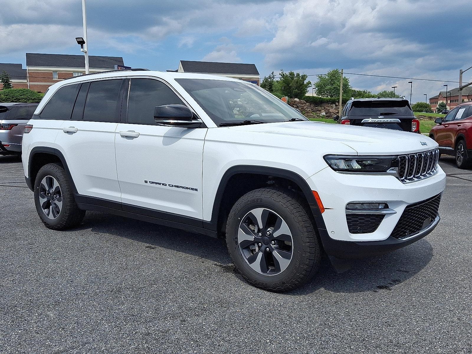 2022 Jeep Grand Cherokee 4xe Vehicle Photo in Lancaster, PA 17601