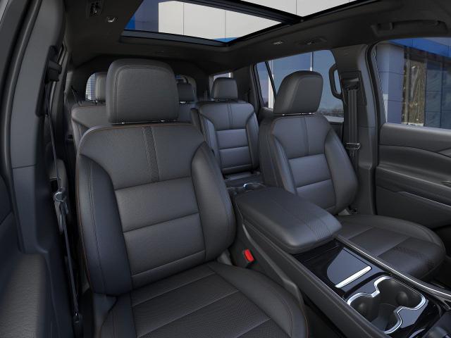 2025 Chevrolet Traverse Vehicle Photo in DANBURY, CT 06810-5034