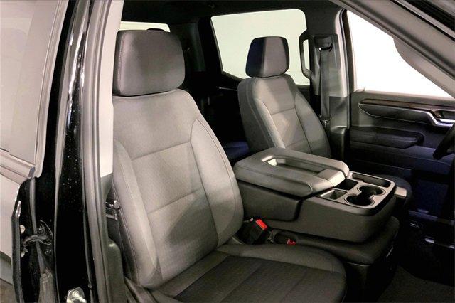 2024 Chevrolet Silverado 1500 Vehicle Photo in KANSAS CITY, MO 64114-4502
