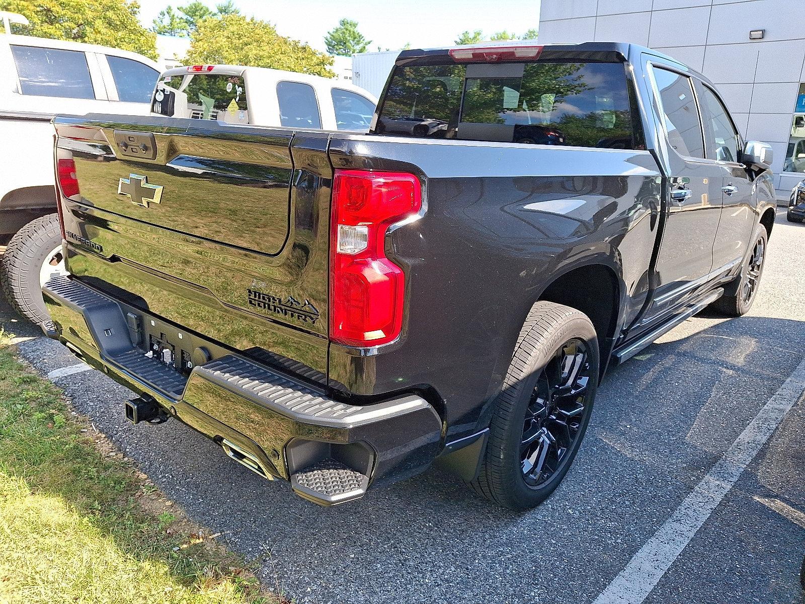2023 Chevrolet Silverado 1500 Vehicle Photo in BETHLEHEM, PA 18017-9401