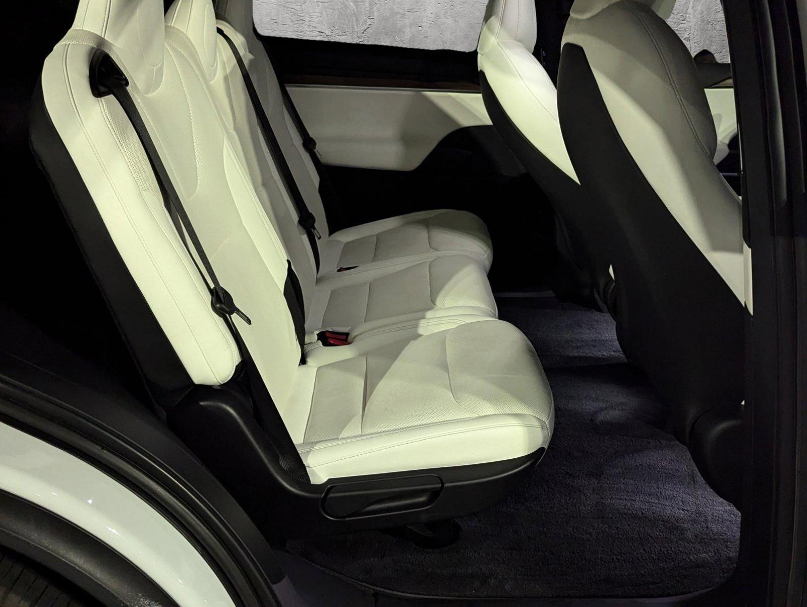 2022 Tesla Model X Vehicle Photo in Fort Lauderdale, FL 33316