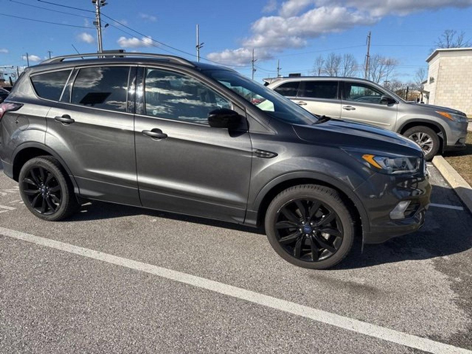 2017 Ford Escape Vehicle Photo in Trevose, PA 19053