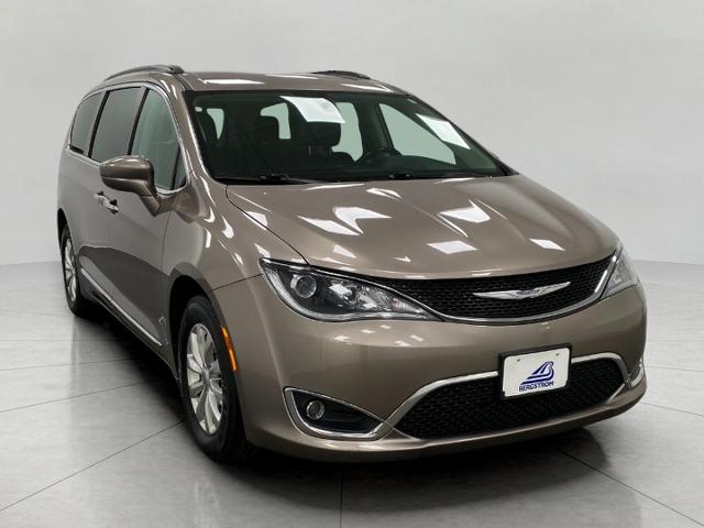 2017 Chrysler Pacifica Vehicle Photo in Appleton, WI 54913