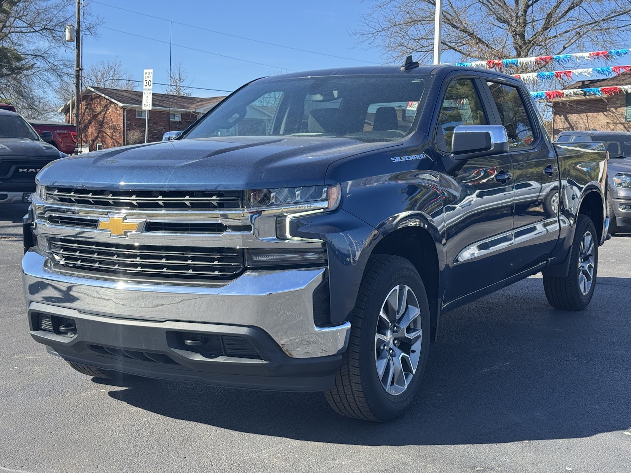 2022 Chevrolet Silverado 1500 LTD Vehicle Photo in BOONVILLE, IN 47601-9633