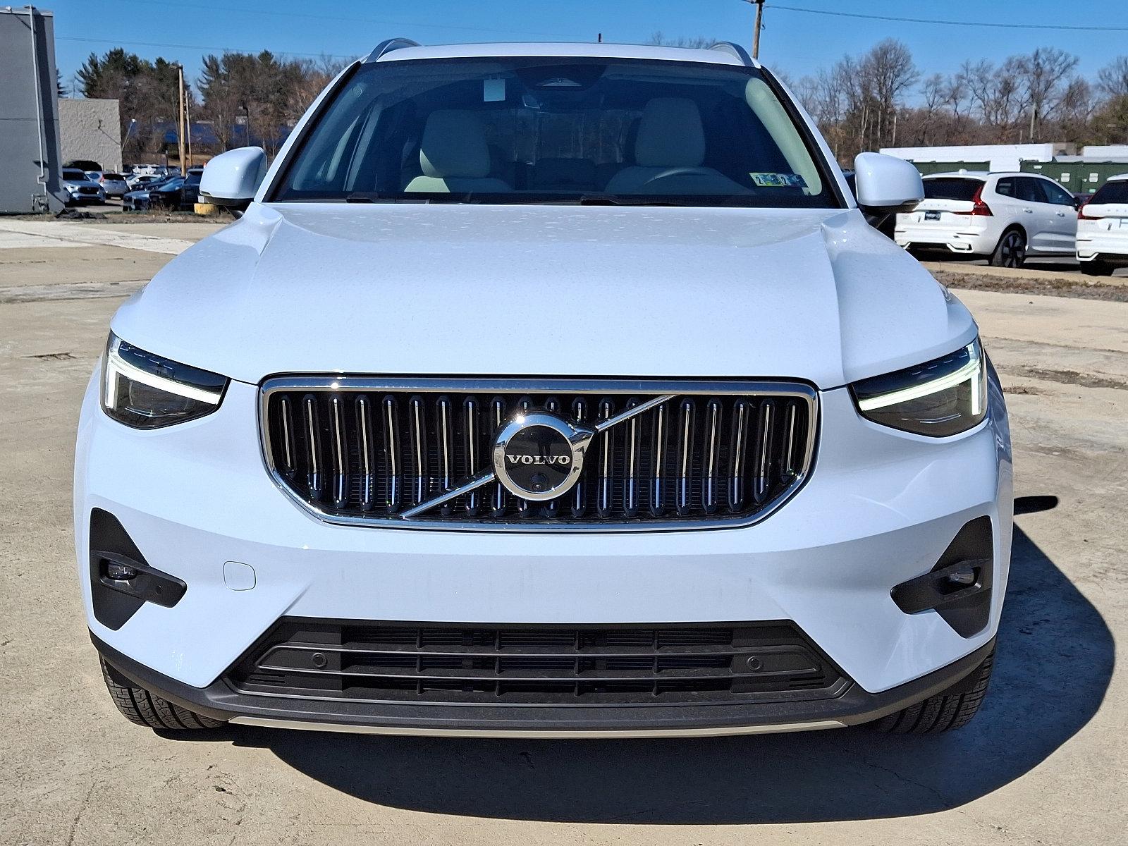 2025 Volvo XC40 Vehicle Photo in Trevose, PA 19053