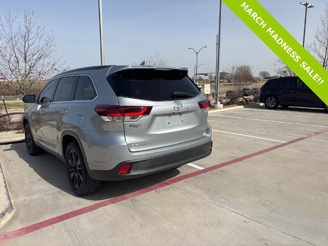 2019 Toyota Highlander Vehicle Photo in Grapevine, TX 76051