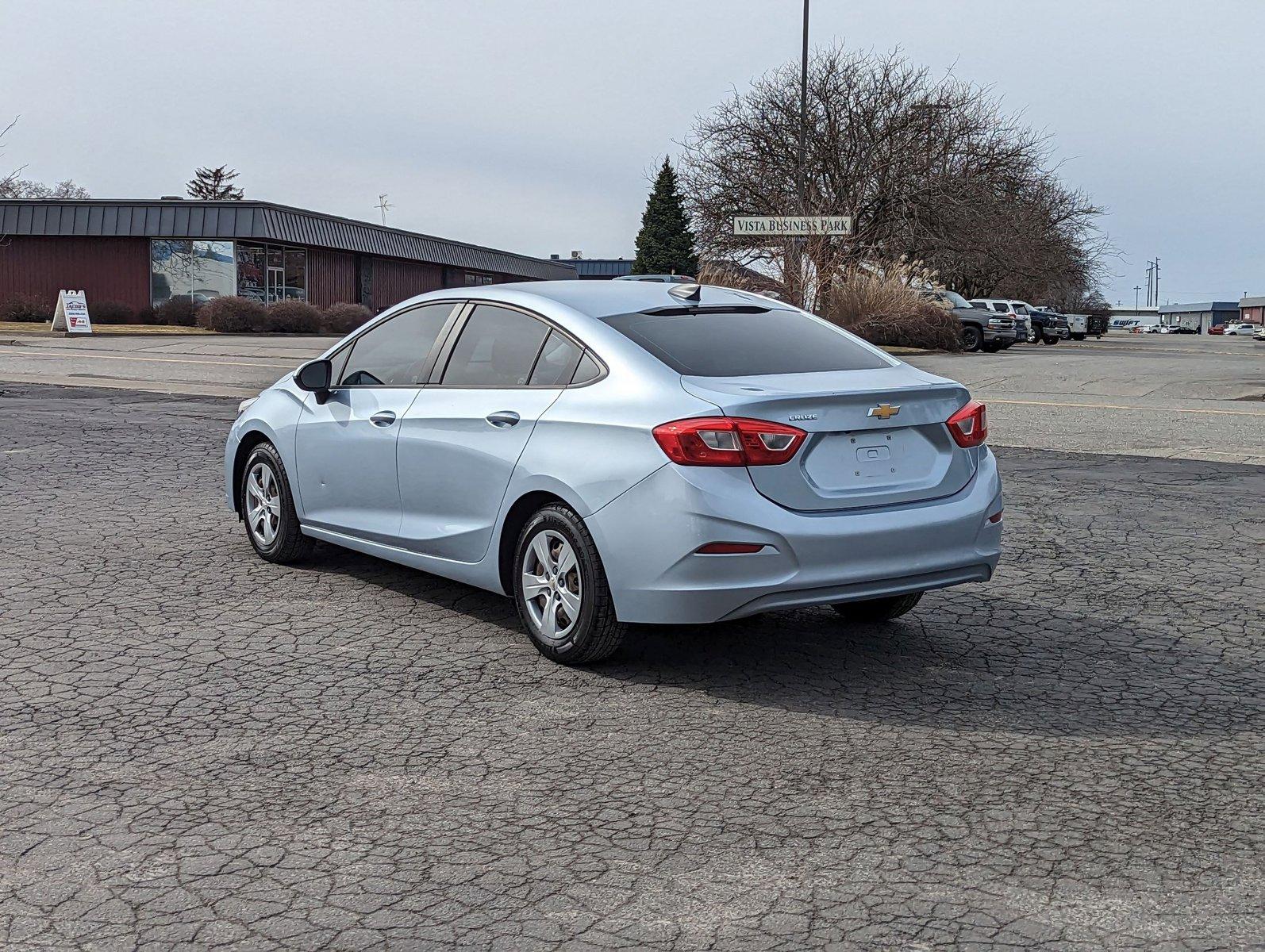 2017 Chevrolet Cruze Vehicle Photo in Spokane Valley, WA 99212