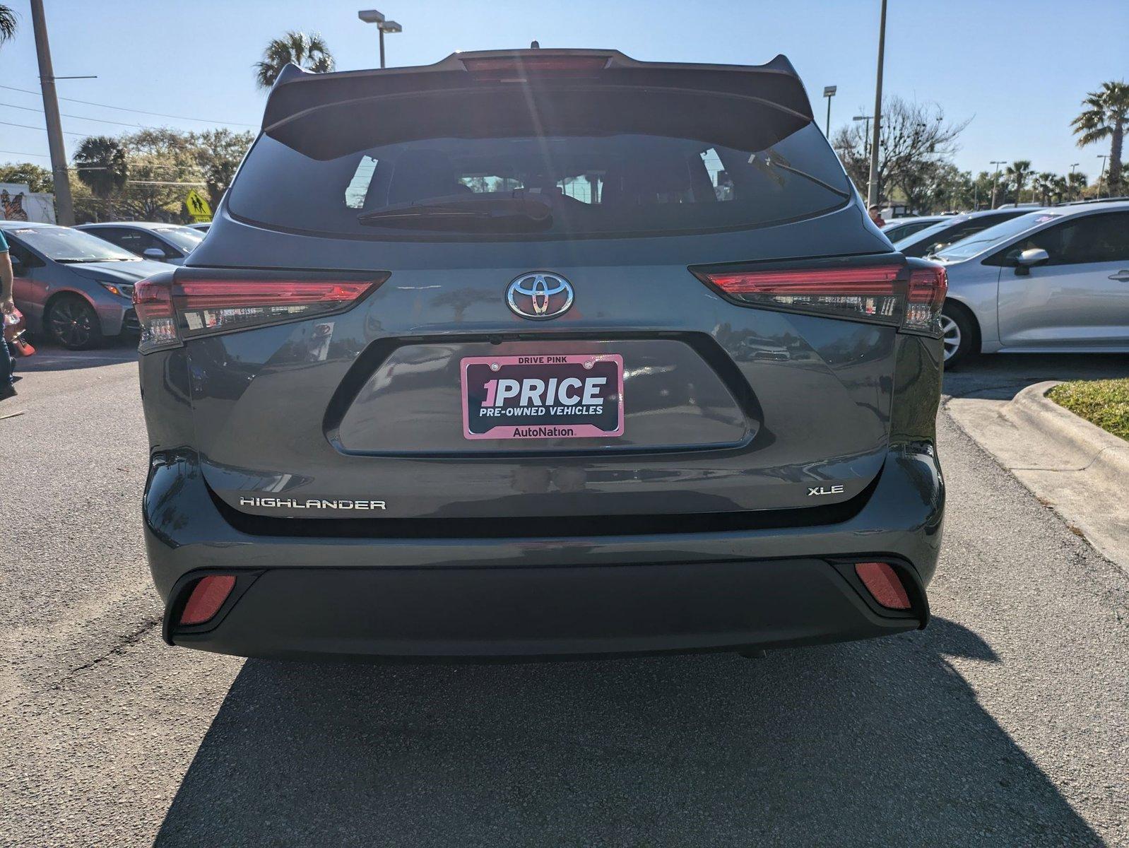 2022 Toyota Highlander Vehicle Photo in Winter Park, FL 32792