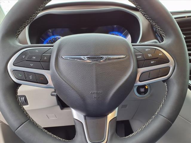 2023 Chrysler Voyager Vehicle Photo in EMPORIA, VA 23847-1235