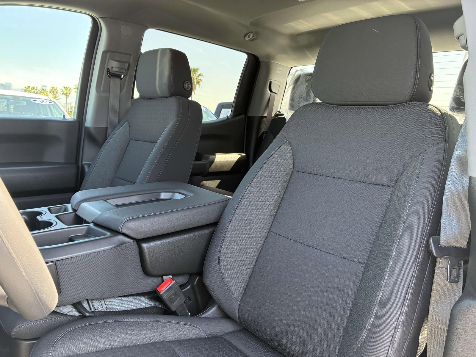 2025 Chevrolet Silverado 1500 Vehicle Photo in LOS ANGELES, CA 90007-3794
