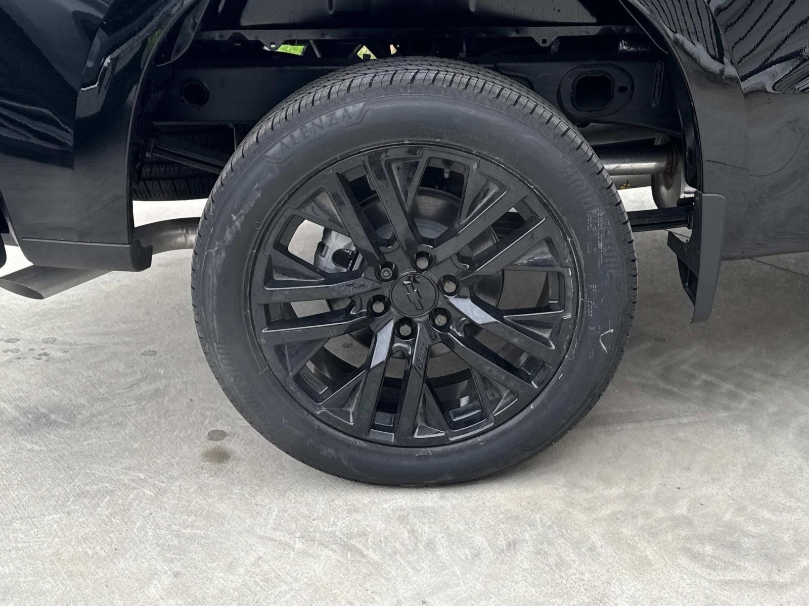 2025 Chevrolet Silverado 1500 Vehicle Photo in LOS ANGELES, CA 90007-3794