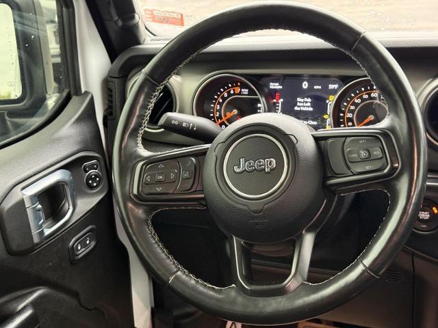 2021 Jeep Gladiator Vehicle Photo in COLUMBIA, MO 65203-3903