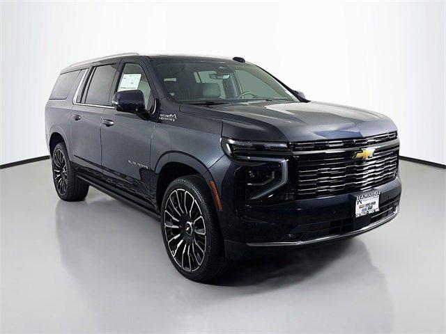 2025 Chevrolet Suburban Vehicle Photo in PUYALLUP, WA 98371-4149