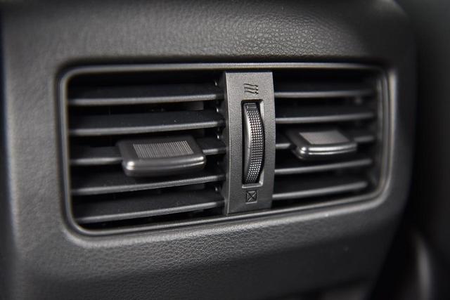 2025 Nissan Rogue Vehicle Photo in Ballwin, MO 63011