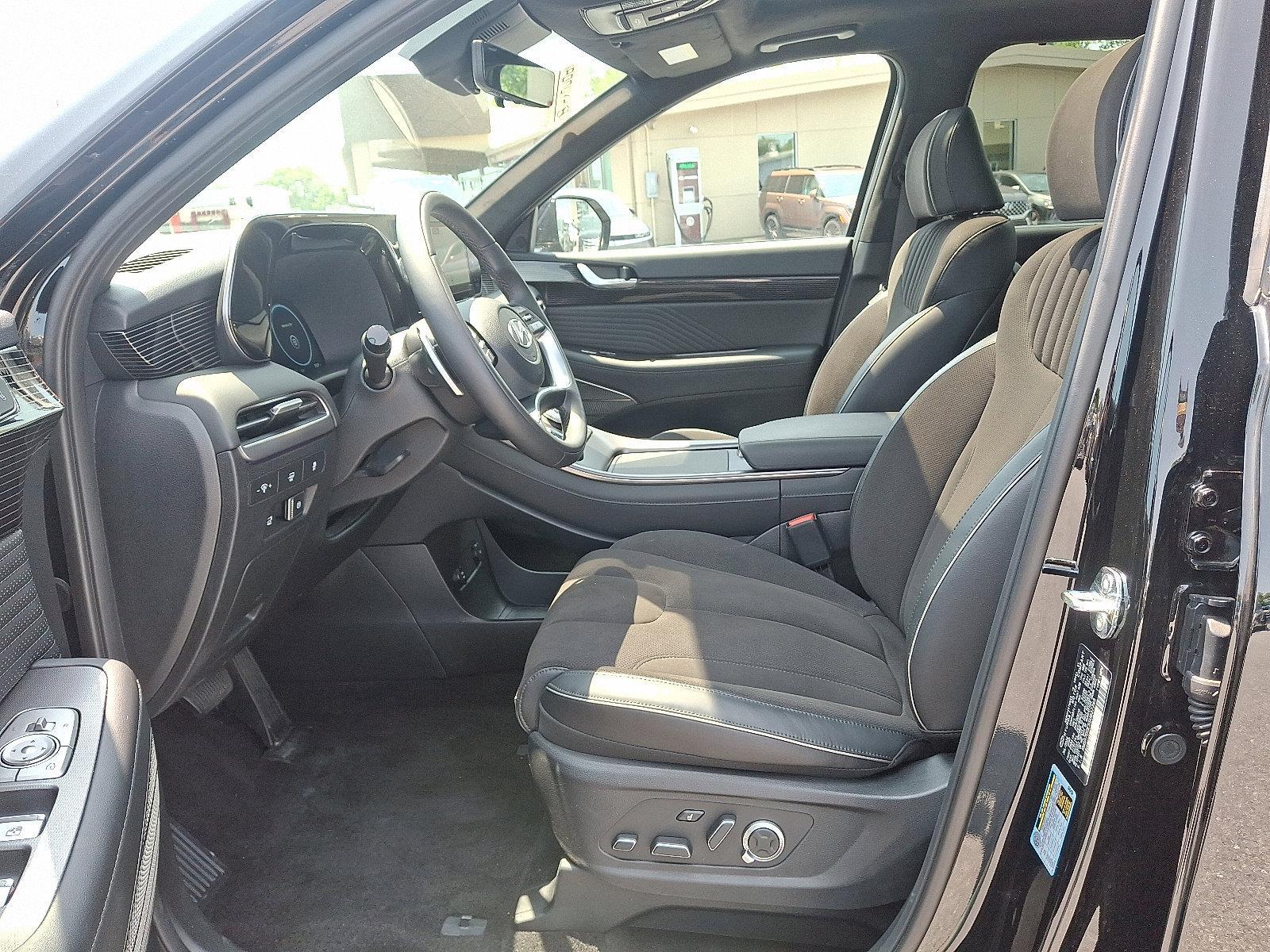 2025 Hyundai PALISADE Vehicle Photo in Harrisburg, PA 17111