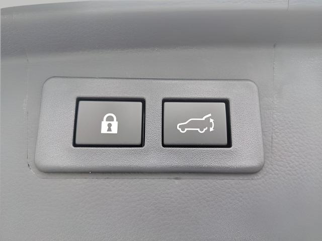 2025 Subaru Outback Vehicle Photo in Green Bay, WI 54304