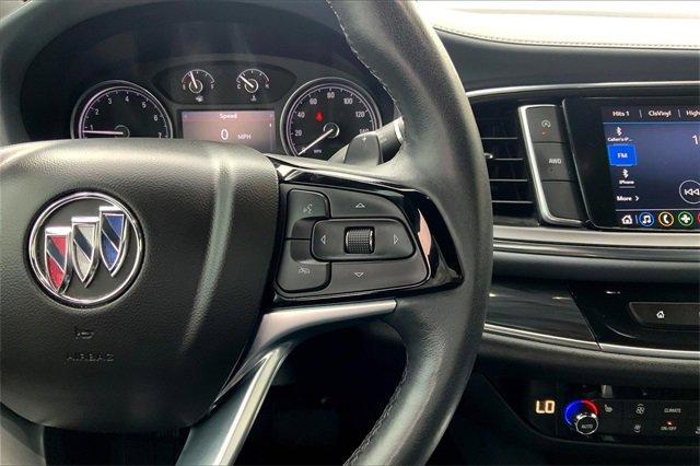 2022 Buick Enclave Vehicle Photo in TOPEKA, KS 66609-0000