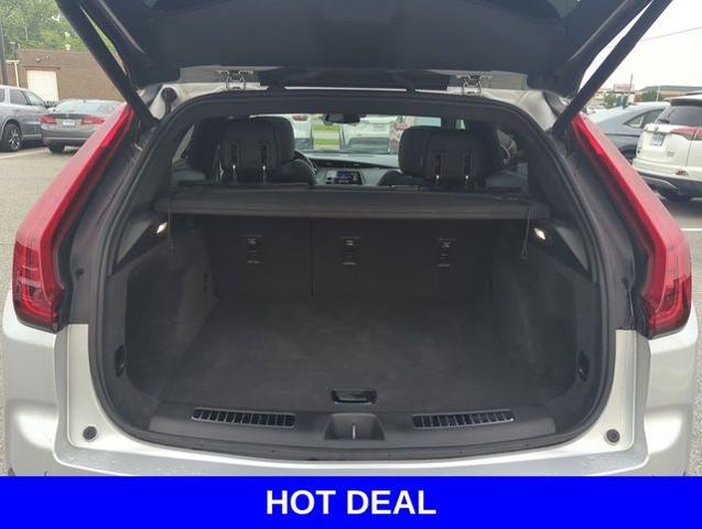 2020 Cadillac XT4 Vehicle Photo in Merrillville, IN 46410