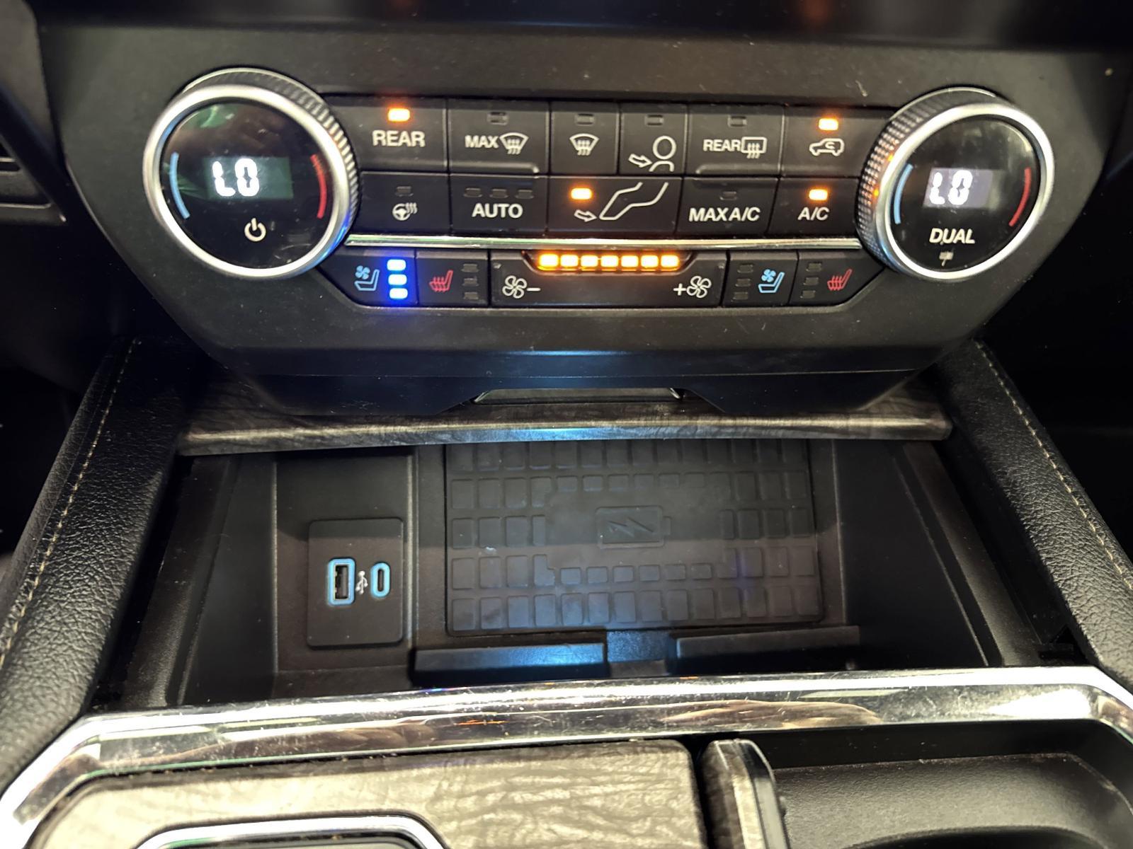 2021 Ford Expedition Max Vehicle Photo in GEORGETOWN, TX 78626-7508