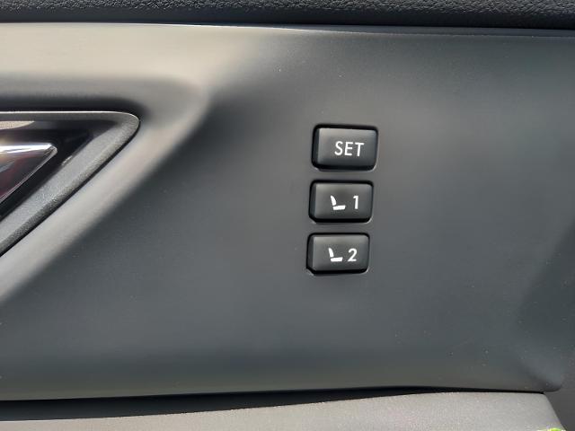 2025 Subaru Ascent Vehicle Photo in Green Bay, WI 54304