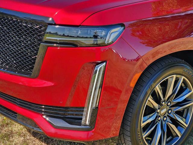 2021 Cadillac Escalade Vehicle Photo in DENTON, TX 76210-9321