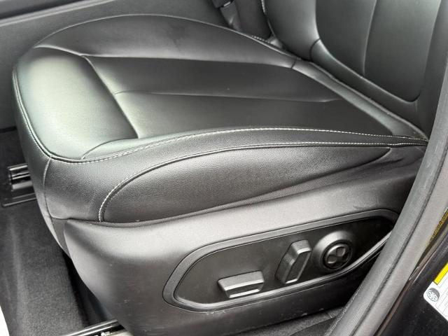 2023 Jeep Grand Cherokee L Vehicle Photo in COLUMBIA, MO 65203-3903