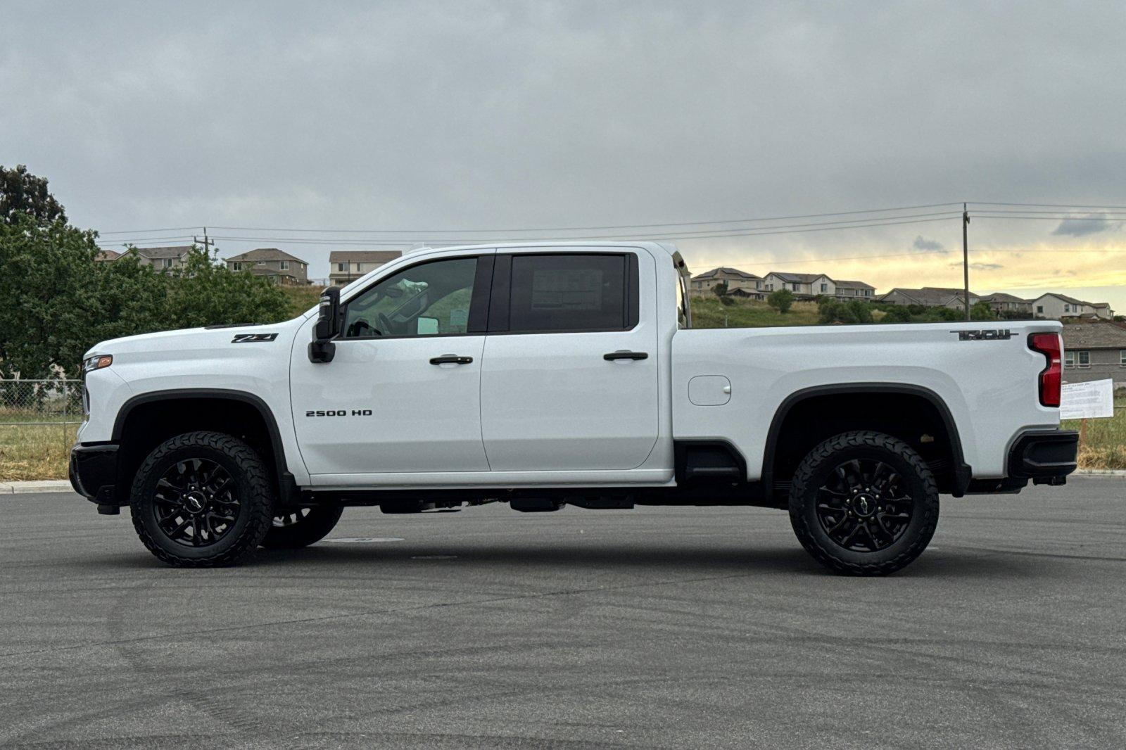 2026 Chevrolet Silverado 2500 HD LTZ - Photo 7