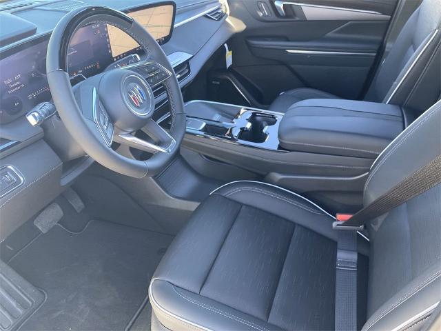 2025 Buick Enclave Vehicle Photo in GOODYEAR, AZ 85338-1310