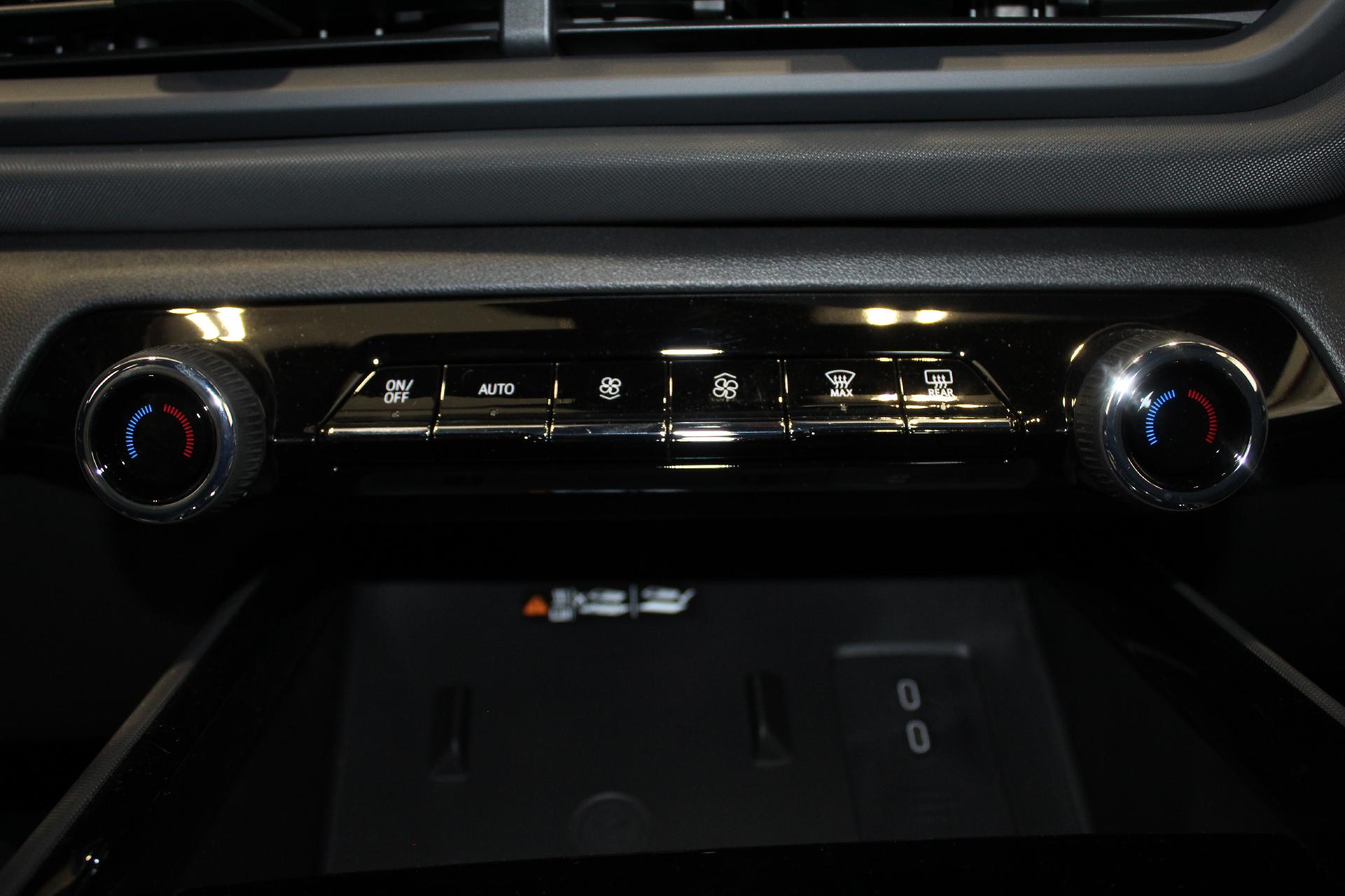 2025 Chevrolet Silverado EV Vehicle Photo in NORTHAMPTON, MA 01060-1120