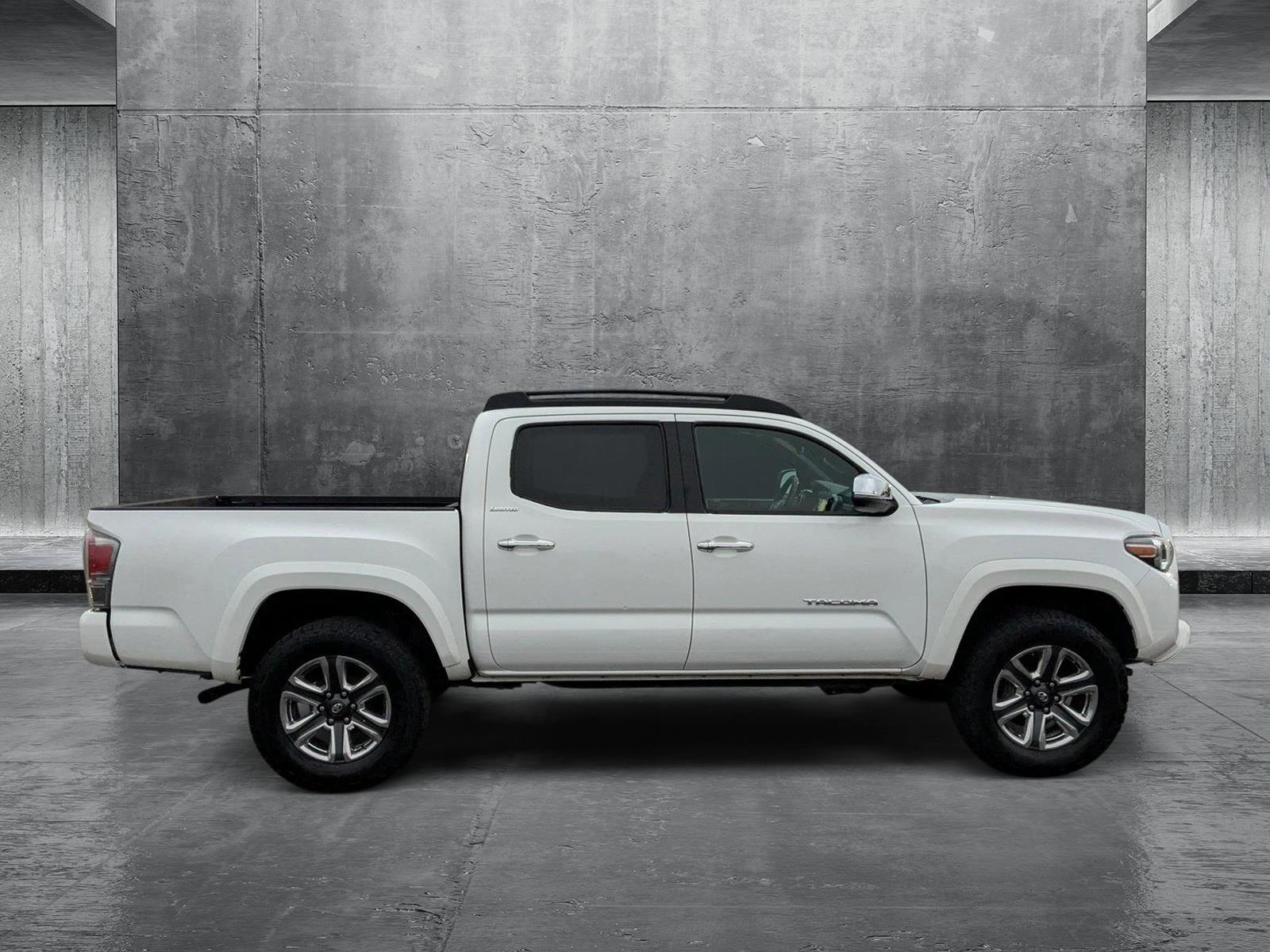 2017 Toyota Tacoma Vehicle Photo in Spokane Valley, WA 99212