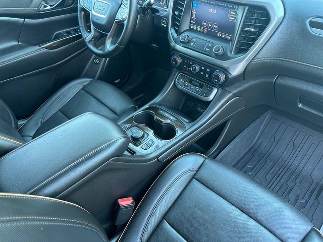 2023 GMC Acadia Vehicle Photo in RIVERSIDE, CA 92504-4106