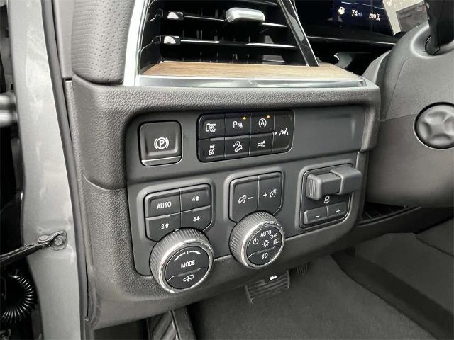 2025 Chevrolet Tahoe Vehicle Photo in ALCOA, TN 37701-3235