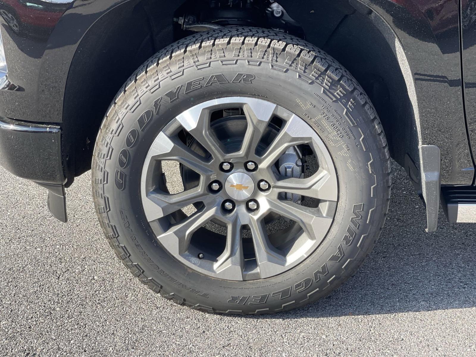 2025 Chevrolet Silverado 1500 Vehicle Photo in BENTONVILLE, AR 72712-4322