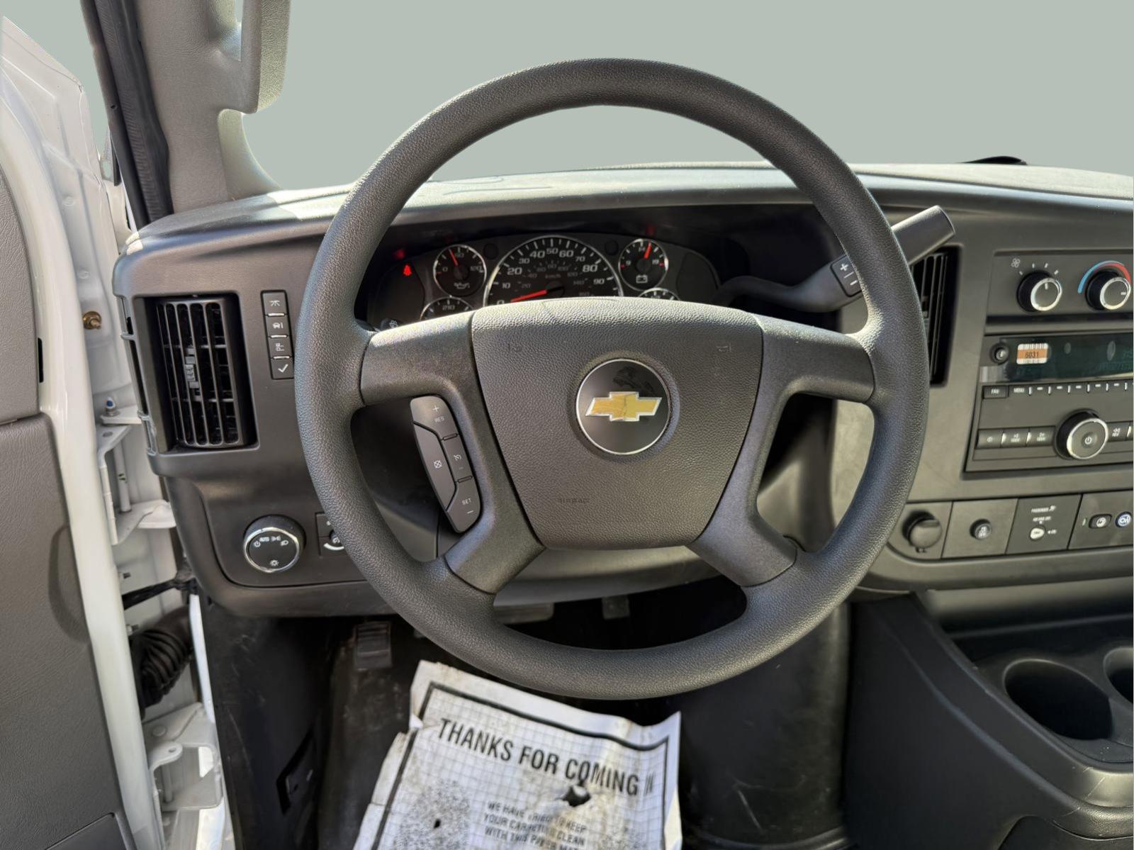 2024 Chevrolet Express Cutaway 3500 Vehicle Photo in GEORGETOWN, TX 78626-7508