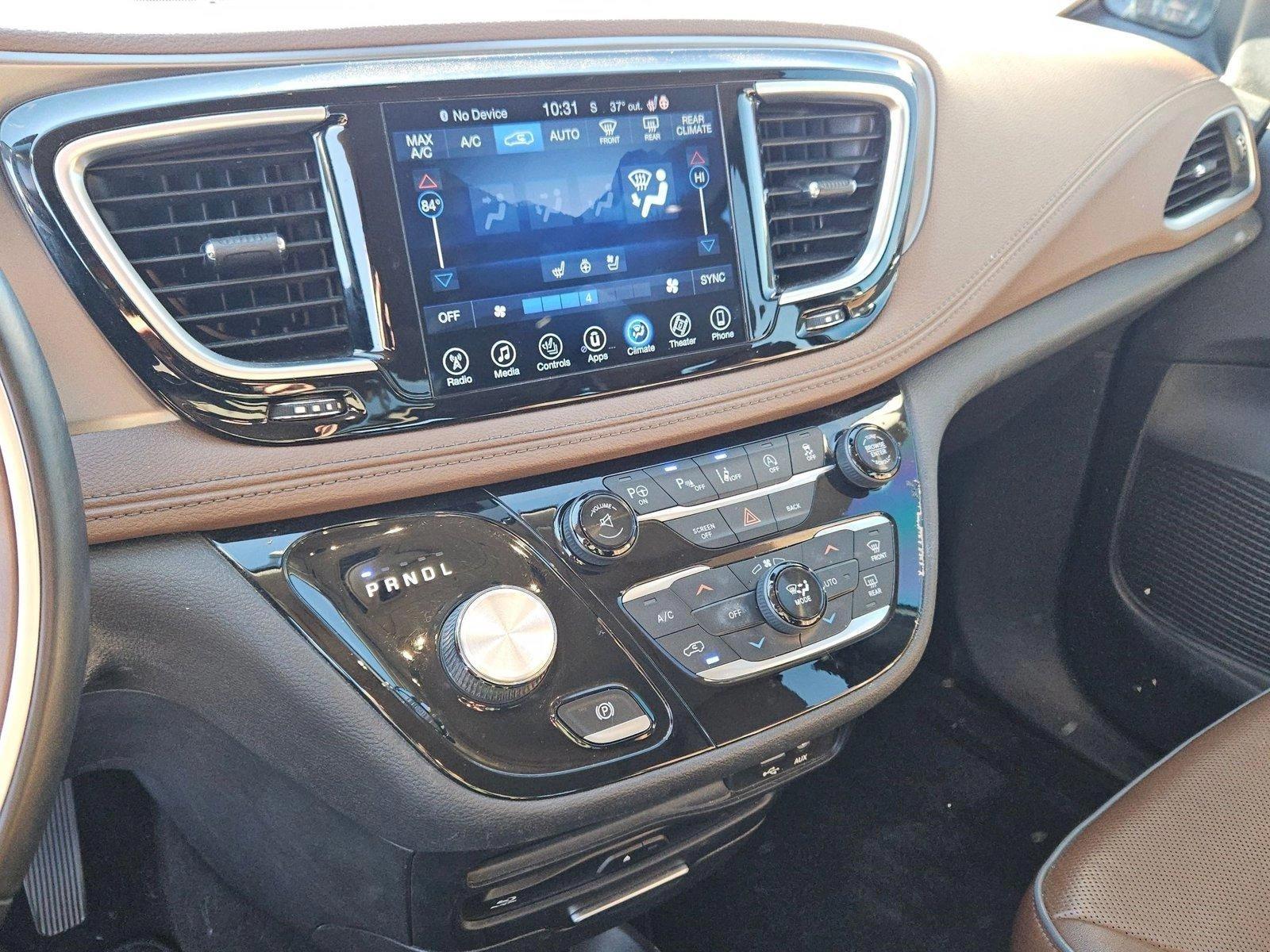 2017 Chrysler Pacifica Vehicle Photo in MESA, AZ 85206-4395