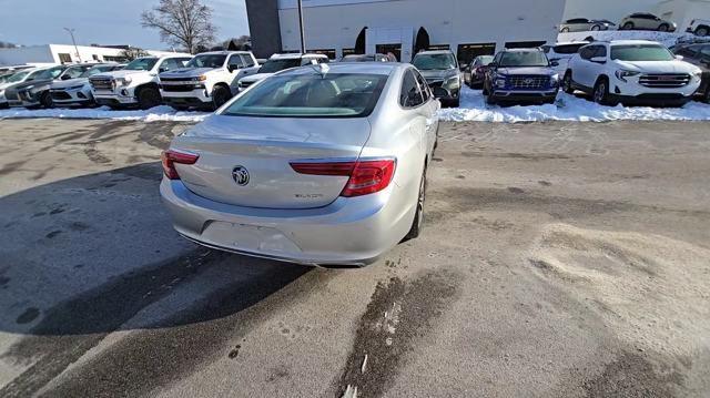 2018 Buick LaCrosse Vehicle Photo in Pleasant Hills, PA 15236