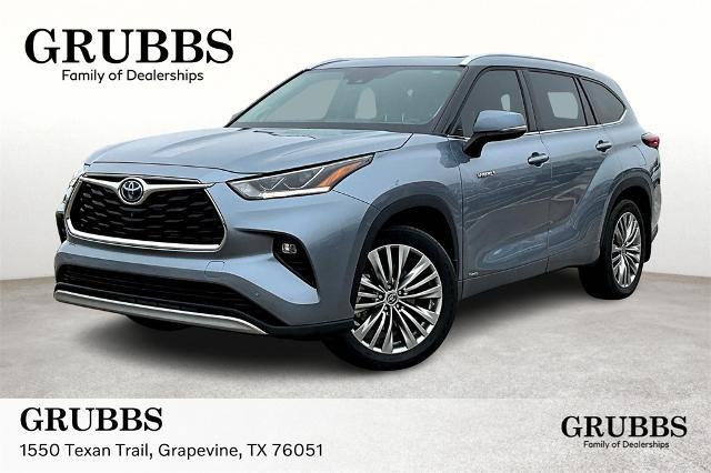 2021 Toyota Highlander Vehicle Photo in Grapevine, TX 76051