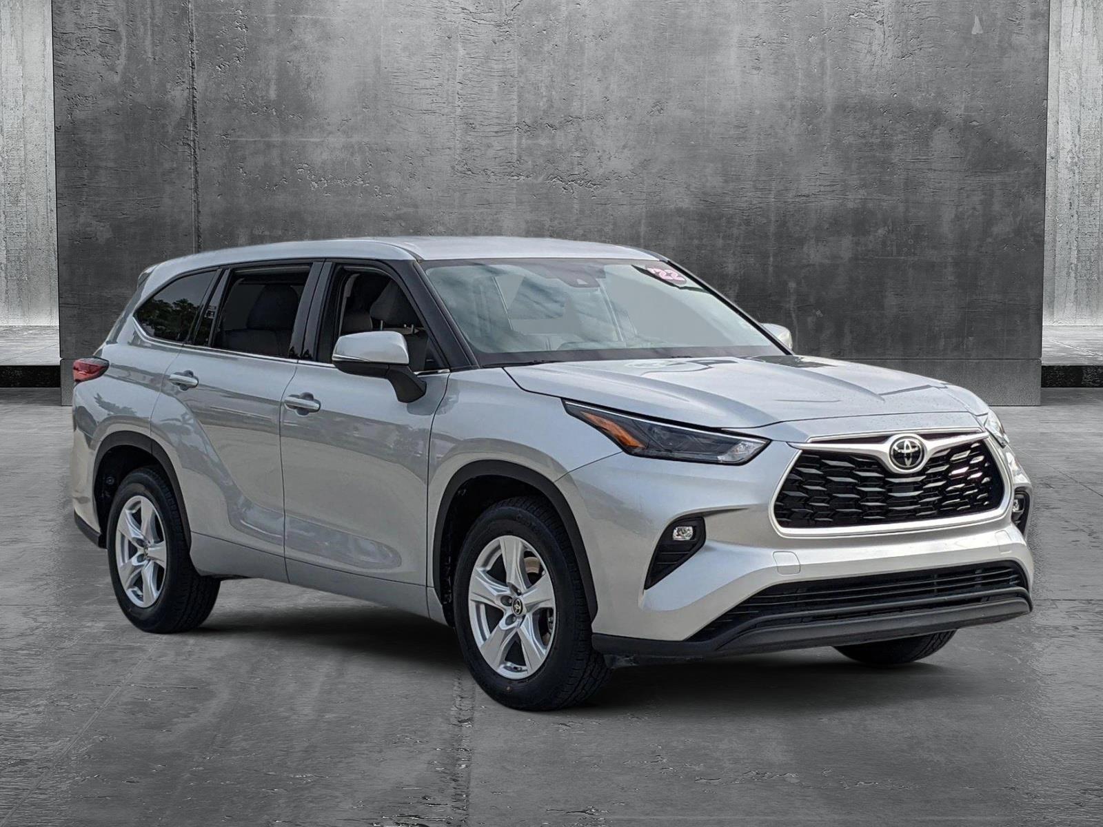 2022 Toyota Highlander Vehicle Photo in Davie, FL 33331