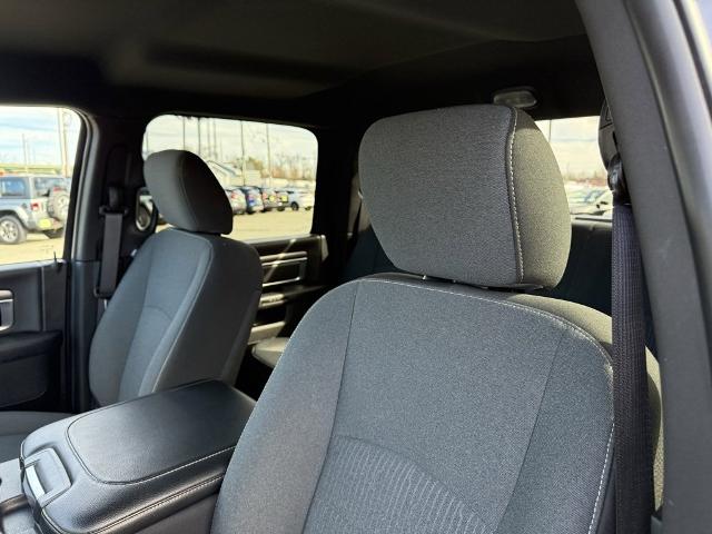 2024 Ram 1500 Classic Vehicle Photo in CHICOPEE, MA 01020-5001