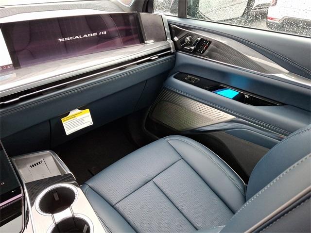 2025 Cadillac ESCALADE IQ Vehicle Photo in ALLENTOWN, PA 18103-7399
