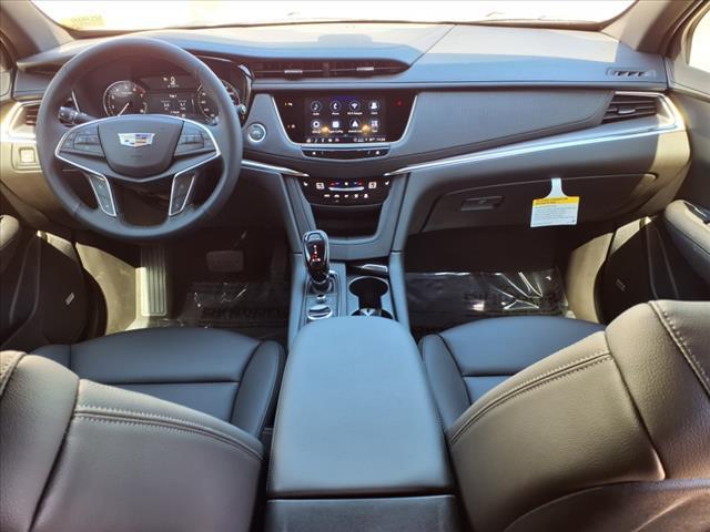 2025 Cadillac XT5 Vehicle Photo in TAMPA, FL 33612-3404