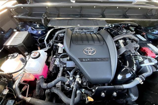 2023 Toyota Highlander Vehicle Photo in Grapevine, TX 76051