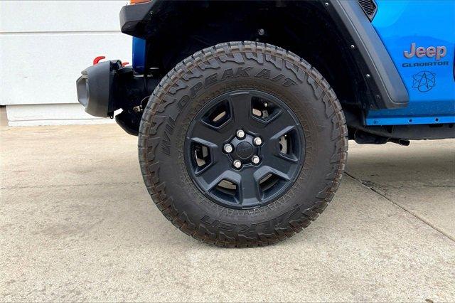 2022 Jeep Gladiator Vehicle Photo in TOPEKA, KS 66609-0000