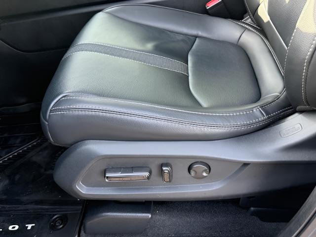 2024 Honda Pilot Vehicle Photo in MADISON, WI 53713-3220
