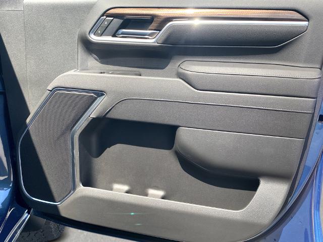 2025 Chevrolet Silverado 2500 HD Vehicle Photo in BEAUFORT, SC 29906-4218