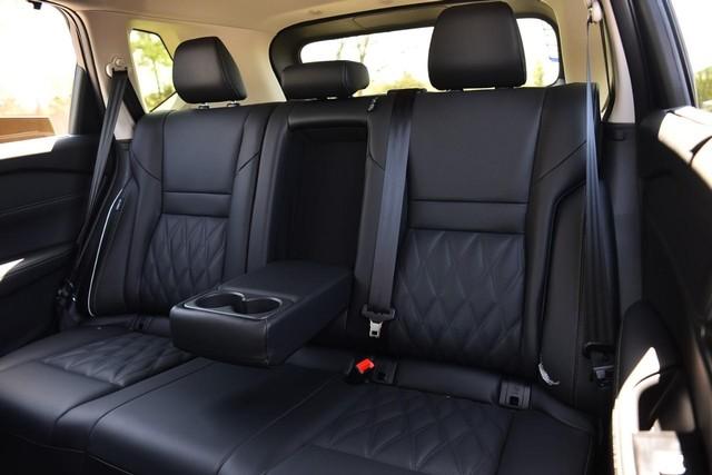 2025 Nissan Rogue Vehicle Photo in Ballwin, MO 63011